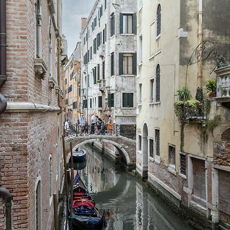 Gondola Luxury - Campo Santi Filippo E Giacomo By Wonderful Italy Venice Ngoại thất bức ảnh