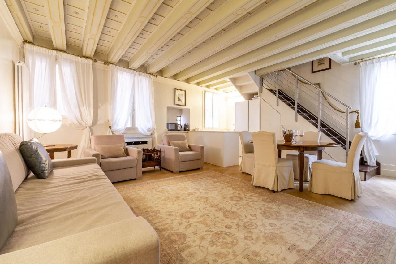 Gondola Luxury - Campo Santi Filippo E Giacomo By Wonderful Italy Venice Ngoại thất bức ảnh