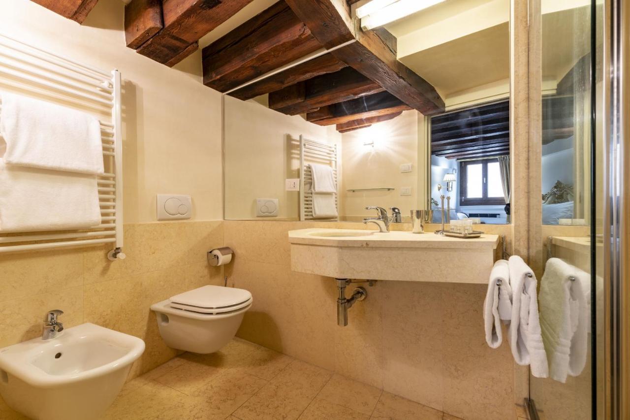 Gondola Luxury - Campo Santi Filippo E Giacomo By Wonderful Italy Venice Ngoại thất bức ảnh