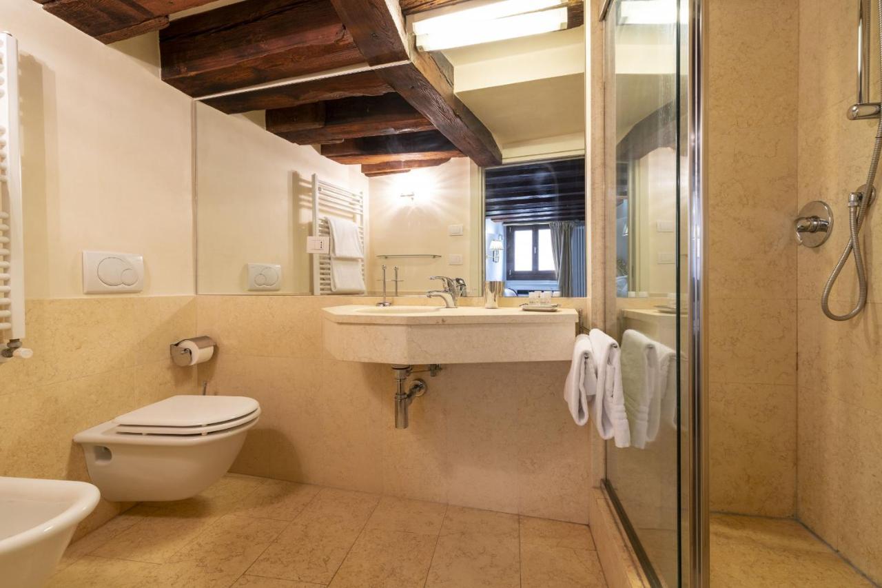 Gondola Luxury - Campo Santi Filippo E Giacomo By Wonderful Italy Venice Ngoại thất bức ảnh