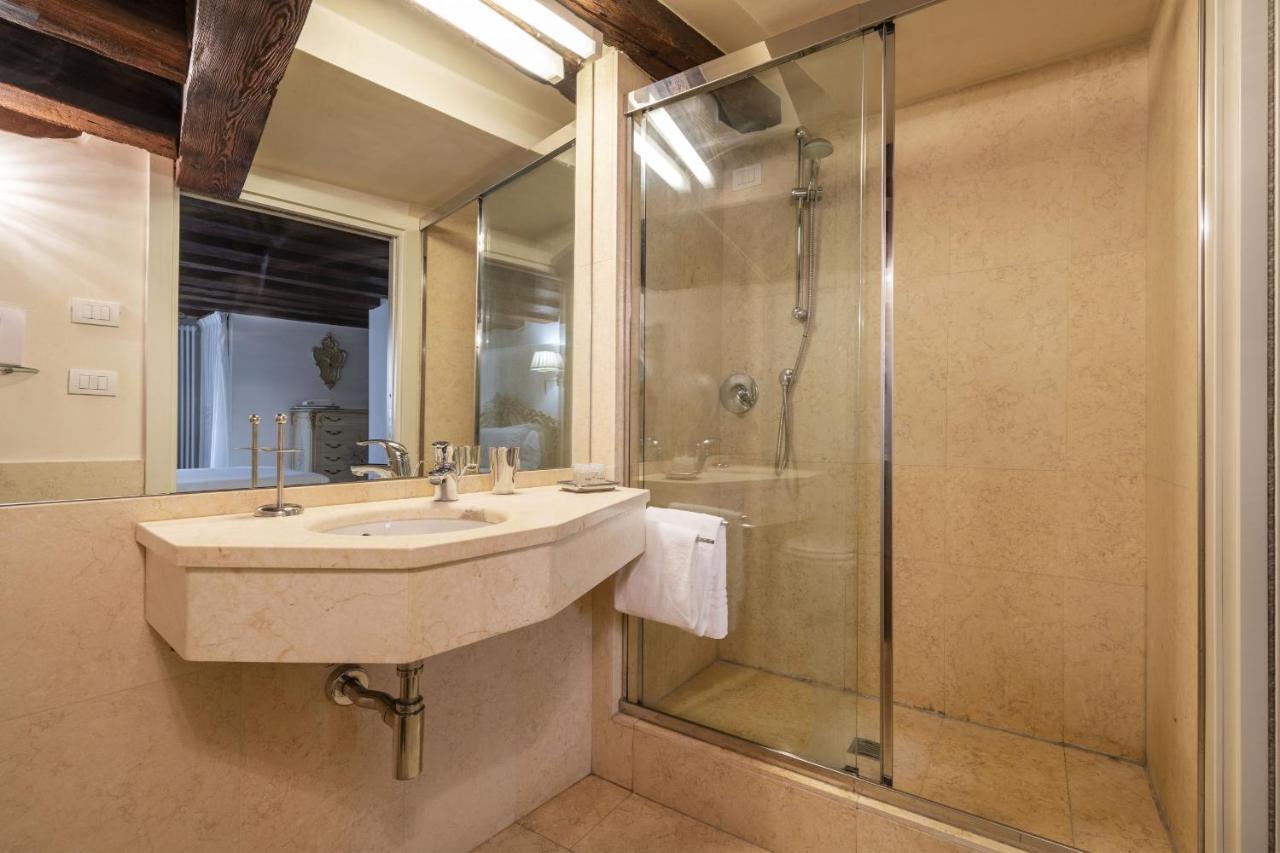 Gondola Luxury - Campo Santi Filippo E Giacomo By Wonderful Italy Venice Ngoại thất bức ảnh