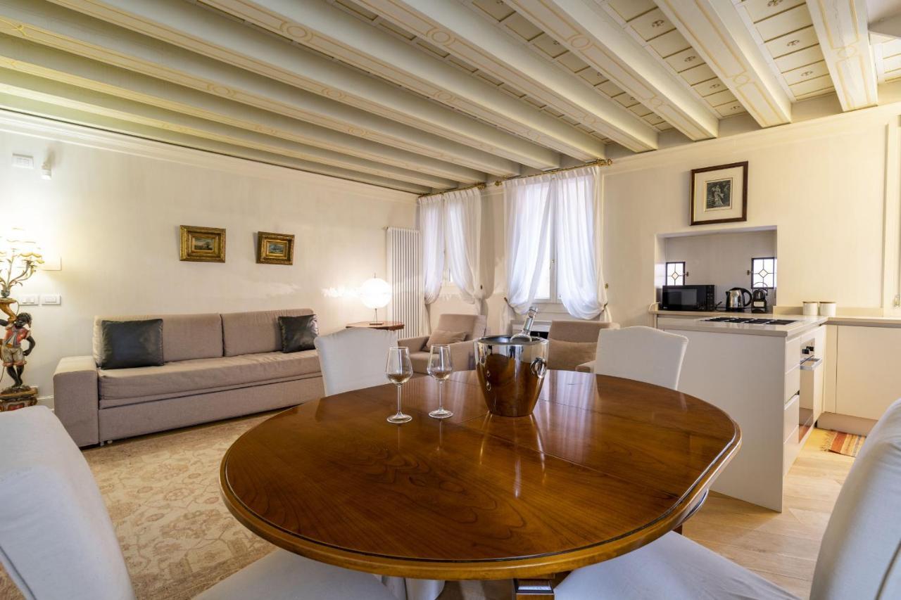 Gondola Luxury - Campo Santi Filippo E Giacomo By Wonderful Italy Venice Ngoại thất bức ảnh