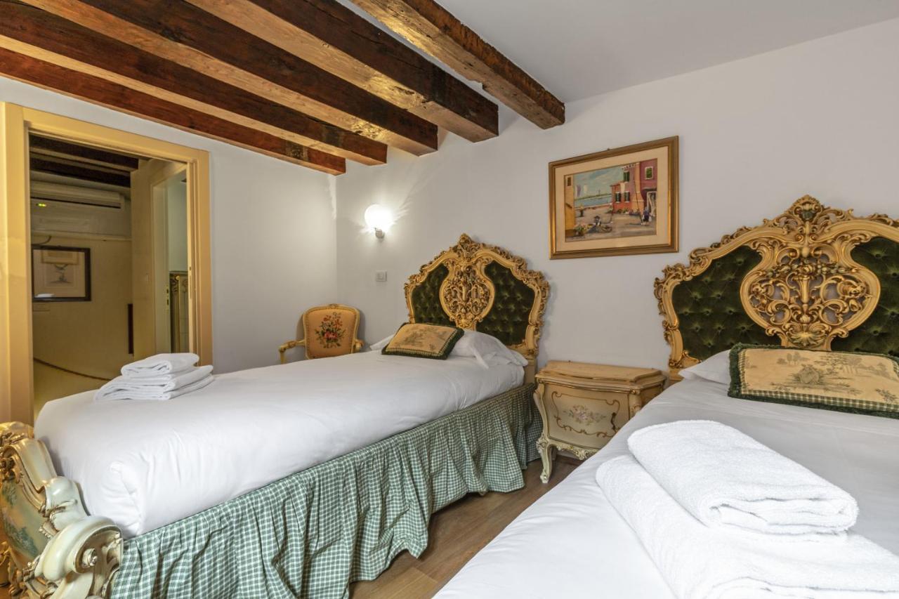 Gondola Luxury - Campo Santi Filippo E Giacomo By Wonderful Italy Venice Ngoại thất bức ảnh