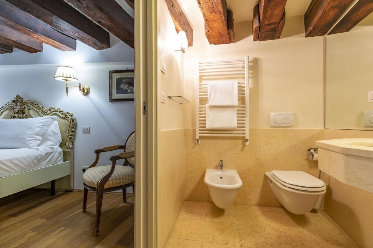 Gondola Luxury - Campo Santi Filippo E Giacomo By Wonderful Italy Venice Ngoại thất bức ảnh